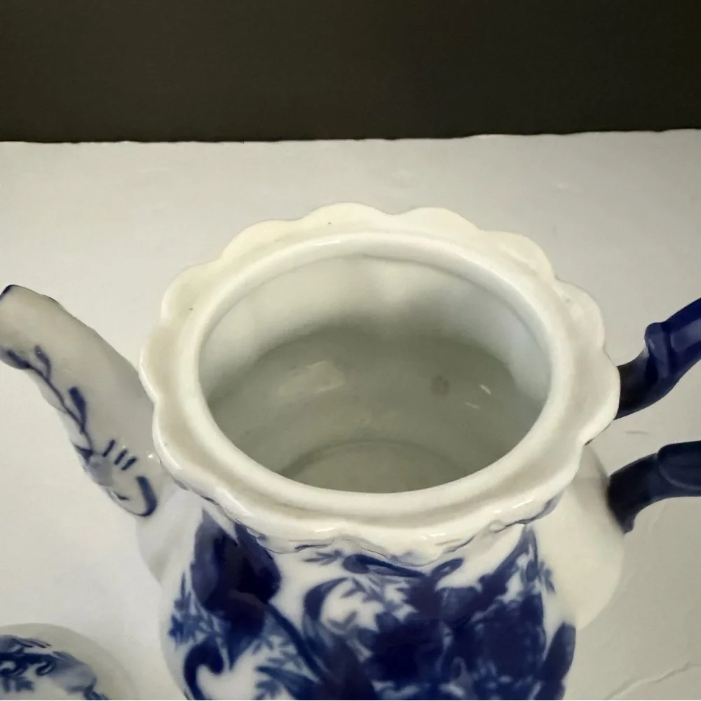 Blue & White Floral Ceramic Teapot - Picture 11 of 16